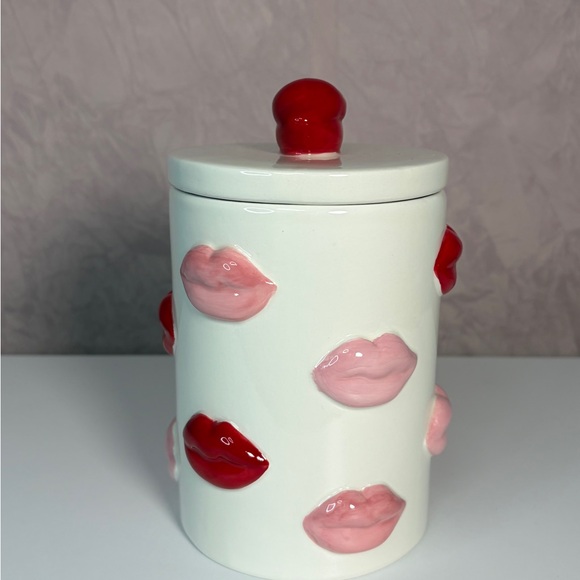 Ceramic Lip Design Storage Jar - Red and Pink - Picture 5 of 9